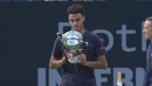 Hu_230701_Deporte_Tenis_News_Tenis_Cerundolo_Premiacion