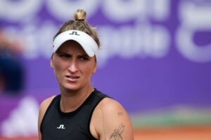 gettyimages-2154156790-vondrousova-1