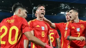 topshot-fbl-euro-2024-match39-esp-geo