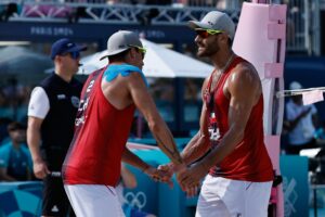 Marco-y-Esteban-Grimalt-Voleibol-Playa-vs.-Italia-Grupos-Sebastian-Miranda-COCH-17-1-2048x1365