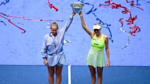 Kichenok-Ostapenko-USOpen-Trofeu-2024