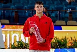 gettyimages-mensik-champions-1