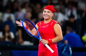 Diana_Shnaider_-_Australian_Open_2025_-_Day_4-DSC_8305