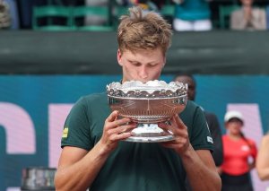gettyimages-brooksy-houston-2
