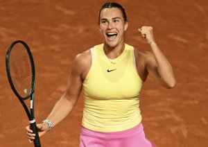 sabalenka_roma_vibra_noite_sorrindo-1024x724