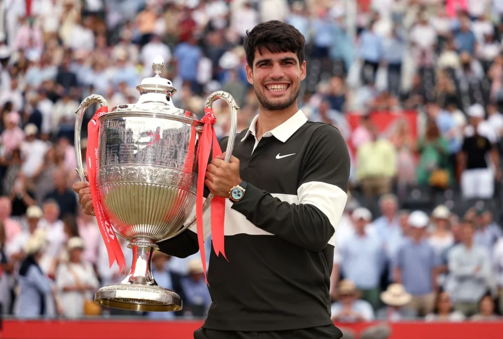 2025-carlos-alcaraz-hsbc-championships-champion-1024x692