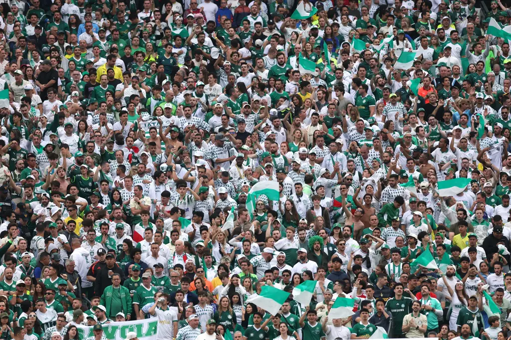 SE-Palmeiras-v-FC-Porto-Group-A-FIFA-Club-World-Cup-2025