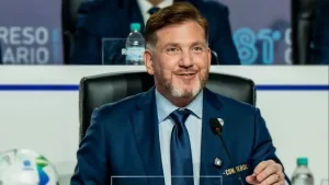 alejandro-dominguez-reelecto-presidente-conmebol_862x485