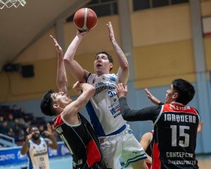 Puerto-Montt-Basquet-vs-Dep.-Aleman-Concepcion-1-Nicolas-Aravena-1200x960