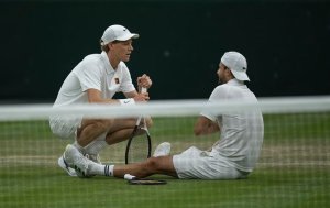 sinner_dimitrov_wimbledon-1024x645
