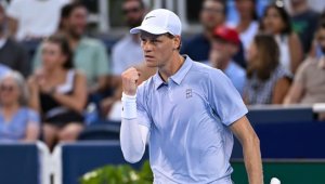 gettyimages-sinner-cincinnati-open-1-696x395
