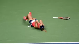 la-tenista-alemana-angelique-kerber-celebra-consagrarse-campeona-del-us-open-femenino-el-10-septiembre-2016-nueva-york