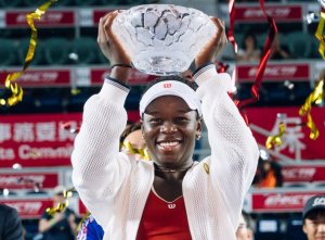 mboko-trofeu-hong-kong-1024x755