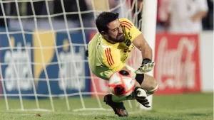 Colo-Colo-gana-a-Olimpia-en-penales-por-la-Serie-Rio-de-la-Plata-e1768530298951-740x416