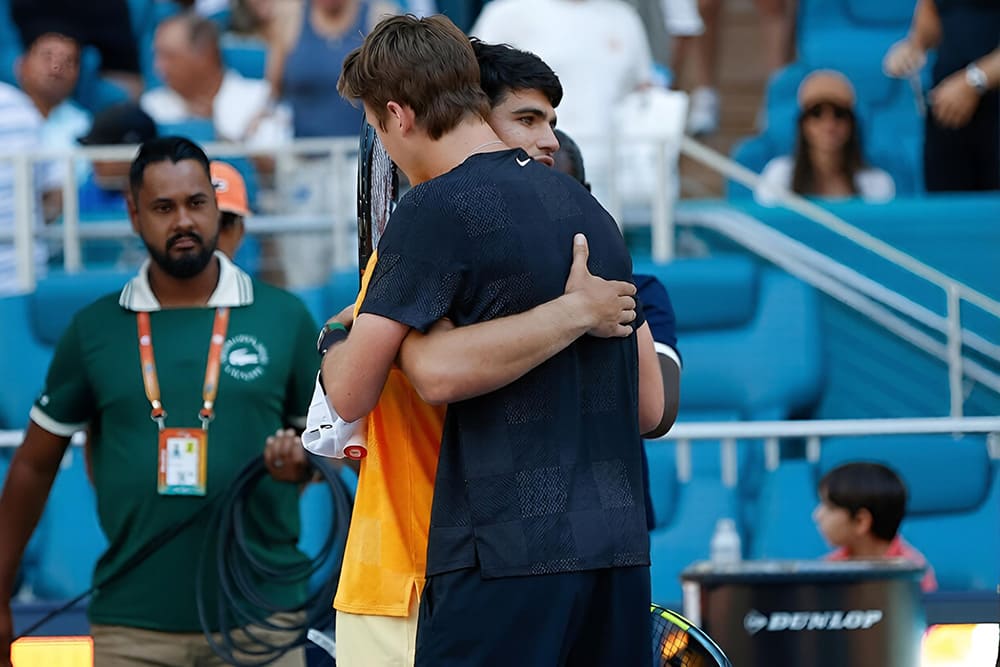 gettyimages-alcaraz-korda-miami-1