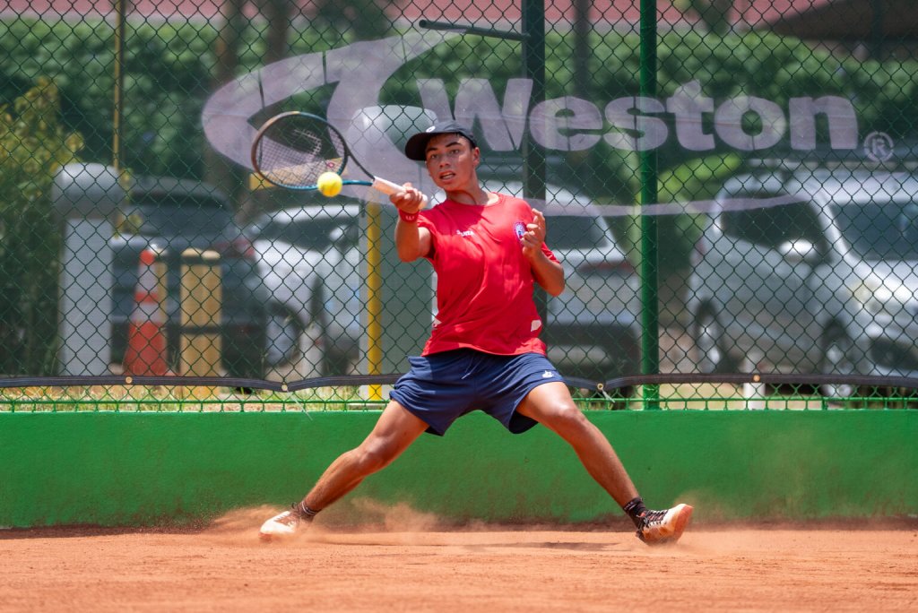 Carlos-Silva-vs.-Bolivia-Tenis-Credito-Santiago-Bahamonde-Team-Chile-18-1-1536x1026