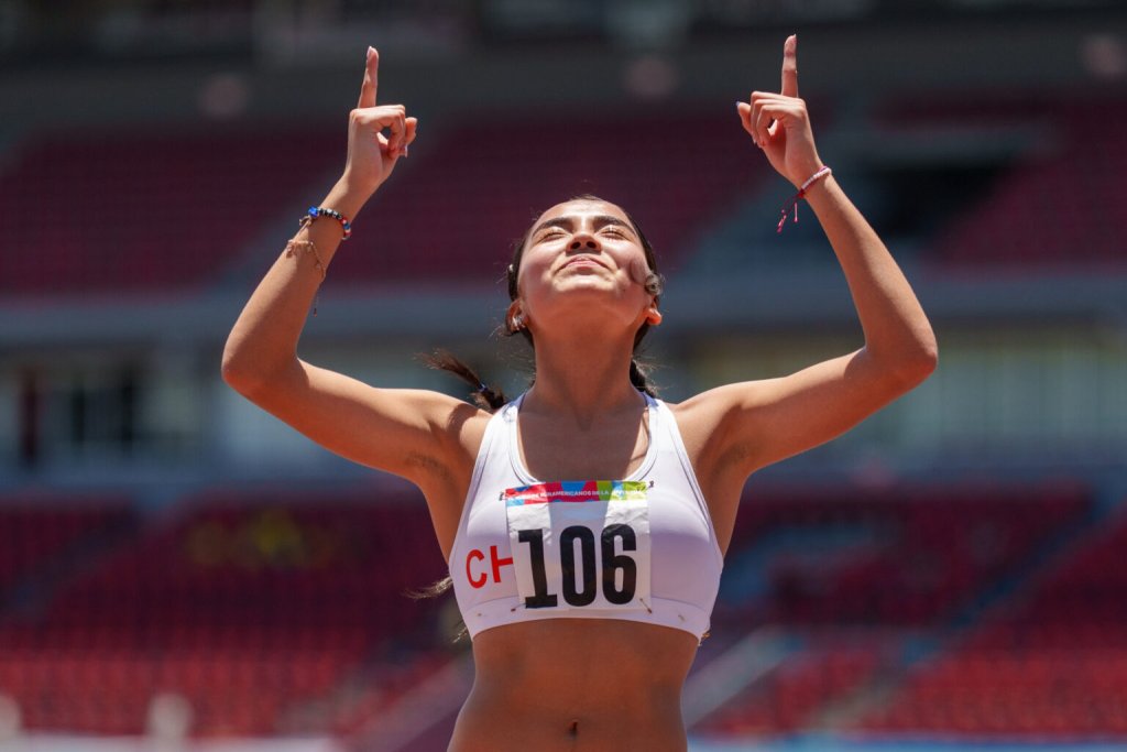 Valentina-Cancino-Atletismo-800-mts-Final-Credito-Oscar-Munoz-Badilla-Team-Chile-2-1536x1024