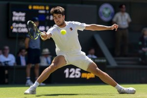 alcaraz_wimbledon_desliza_semi