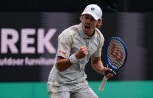 gettyimages-Alex-de-Minaur-s-Hertogenbosch-1