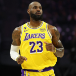 NBA: Ángeles Lakers dio la despedida a LeBron James, que se acerca a Golden State Warriors