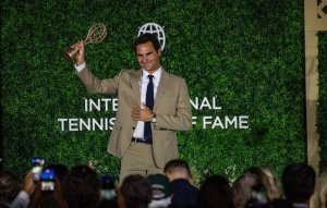 gettyimages-roger-federer-hall-1-696x443