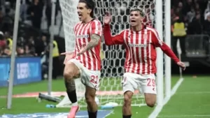 alexis-castro-festejo-de-gol-estudiantes_416x234