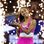WTA 500 de Singapur: Leylah Fernández gana ocho juegos consecutivos y se corona campeona