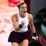 WTA 1000 de Wuhan: Gran victoria de Maria Sakkari que avanza a paso seguro